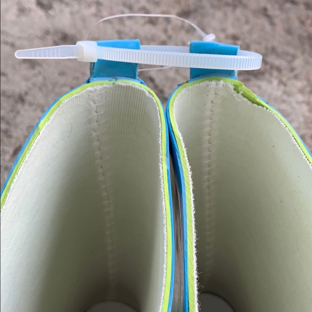 Kids Boots - Picture 4 of 6